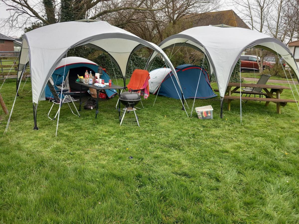Basic 2P Tent Sotterum Hotel Cornwerd Exterior photo